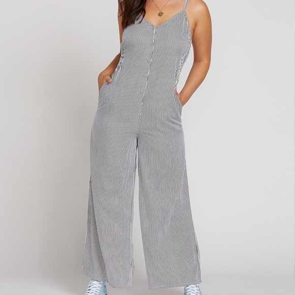 Volcom Other - Volcom Romper